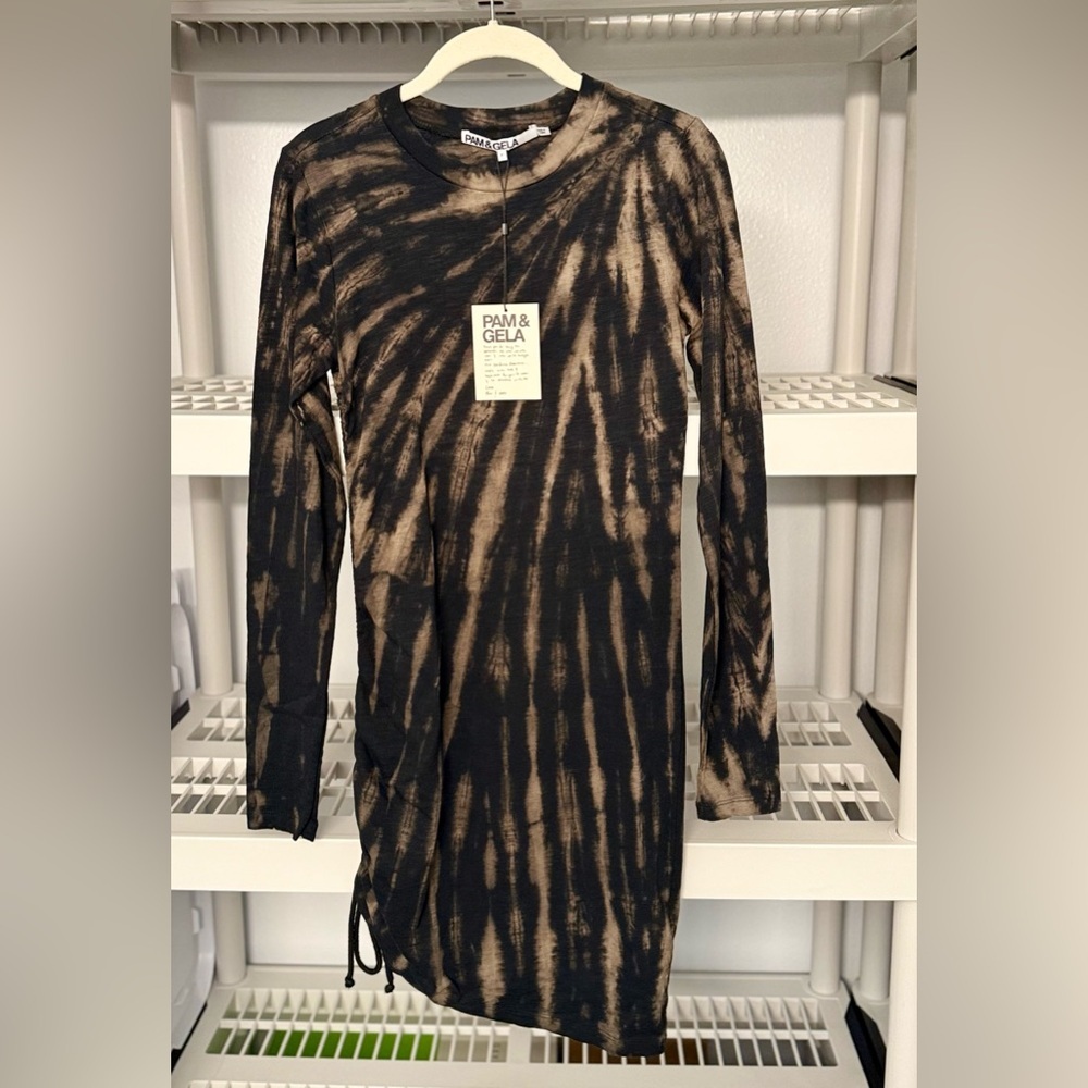 NWT Pam & Gela Black Tie-Dye Twisted Dress Asymmetrical Hem Long Sleeve Sz P
